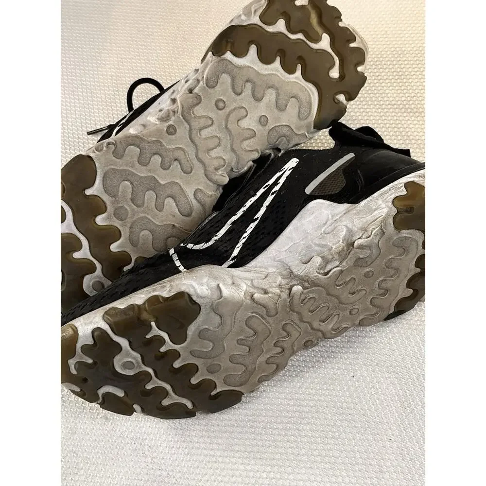 Size 8.5 -‎ Nike React Womans Vision Essential Black Iridescent